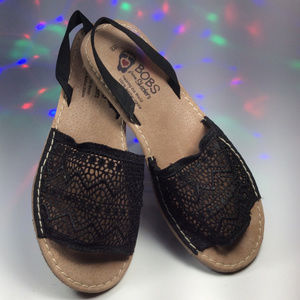 skechers crochet sandals